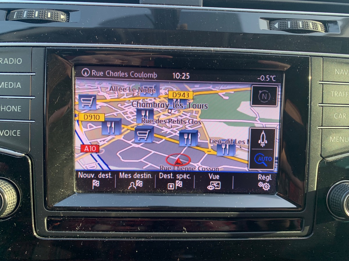 Volkswagen Golf 150 | Carat | JA 18" Durban | Suspensions Sport | Régulateur vitesse et de distance