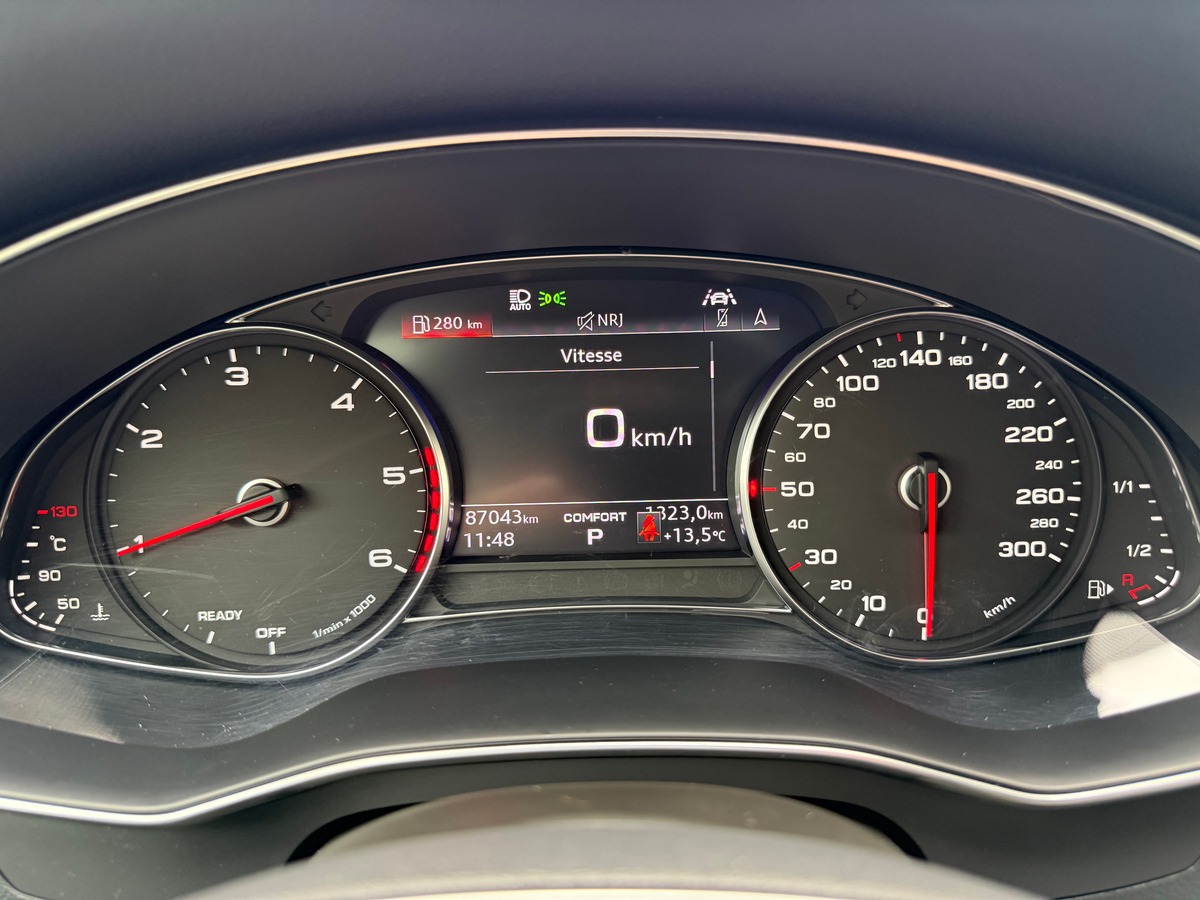 Audi A6 Avant 40 TDI 204 CH BUSINESS LINE / TOIT PANO / TVA / 87043 KMS