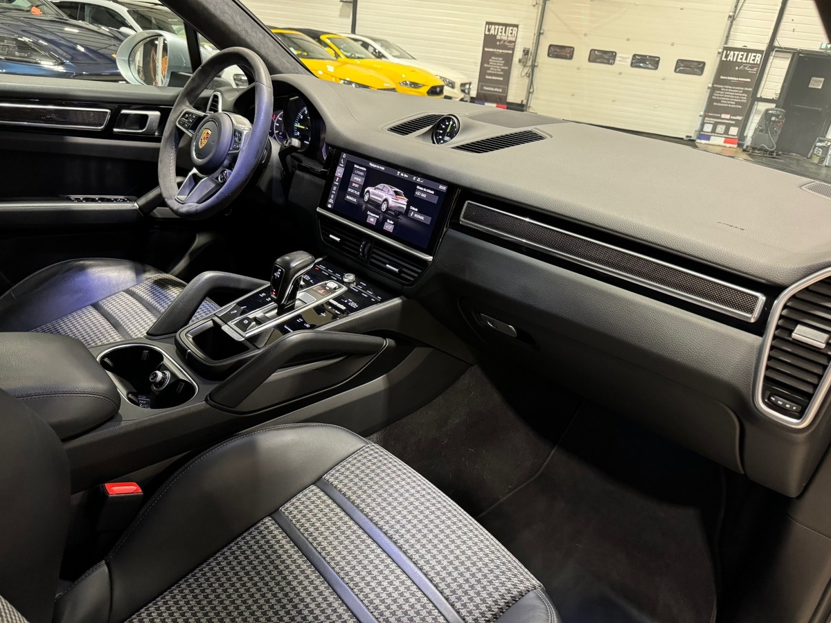 Porsche Cayenne Coupé E-HYBRID 3.0 V6 462 cv  PACK SPORT FULL CARBONE/GT DESIGN/PACK CHRONO+  FR V