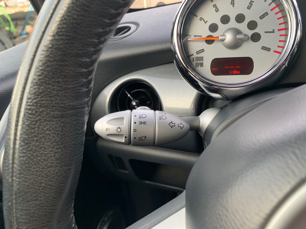 Mini Cooper 112 ch | GPS | Boite automatique | Sellerie cuir | Radar de recul | Régulateur vitesse