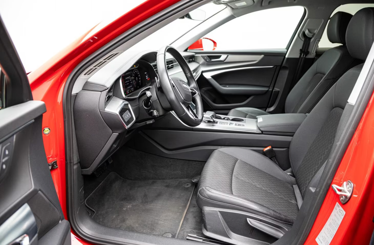 Audi A6 Avant V C8 55 TFSI 340ch quattro S tronic 7 / VO allemand / Malus 8 100,70 euros