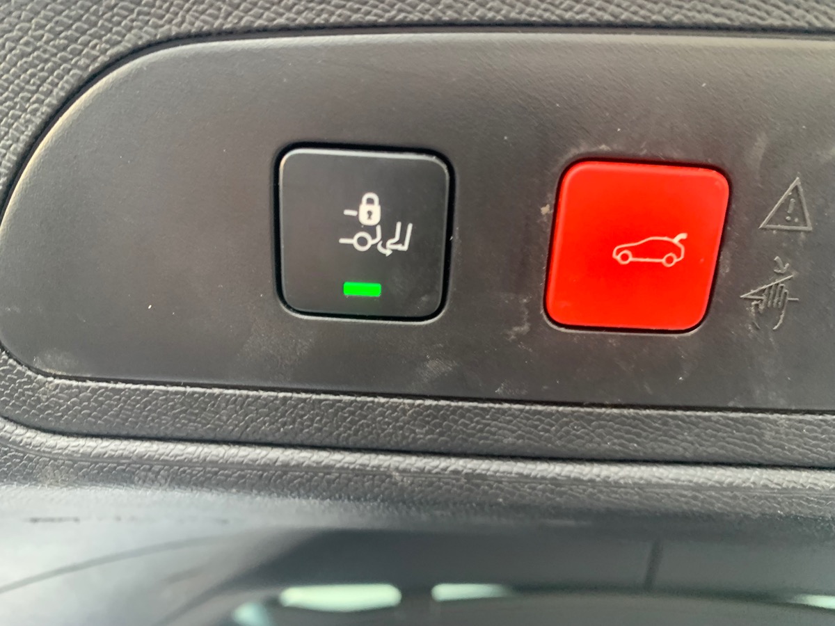 DS DS 7 130 ch | PERFORMANCE LINE + | Caméra de recul | Coffre mains-libres | Sièges électriques