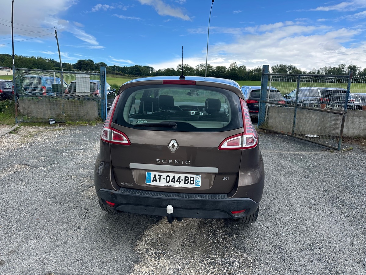 RENAULT Scenic III 1.9 dci 130cv petit prix bon état 
