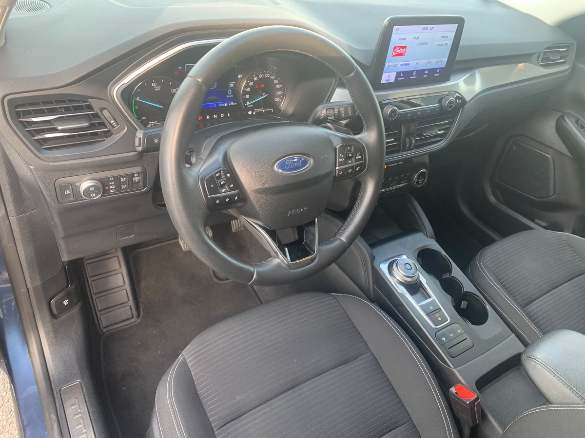 Ford Kuga 225 ch | 2.5 PHEV | Titanium | Apple car Play | Radar de stationnement avant et arriére