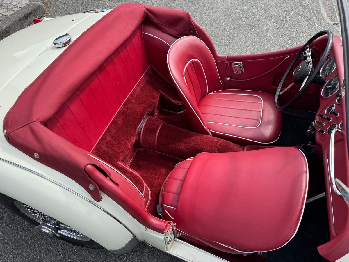 Triumph TR 3 "Petite bouche" 2.0 100cv 1957