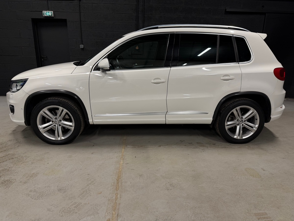 Volkswagen Tiguan 2.0 TDI R LINE TOIT PANORAMIQUE OUVRANT / CAMERA DE RECUL