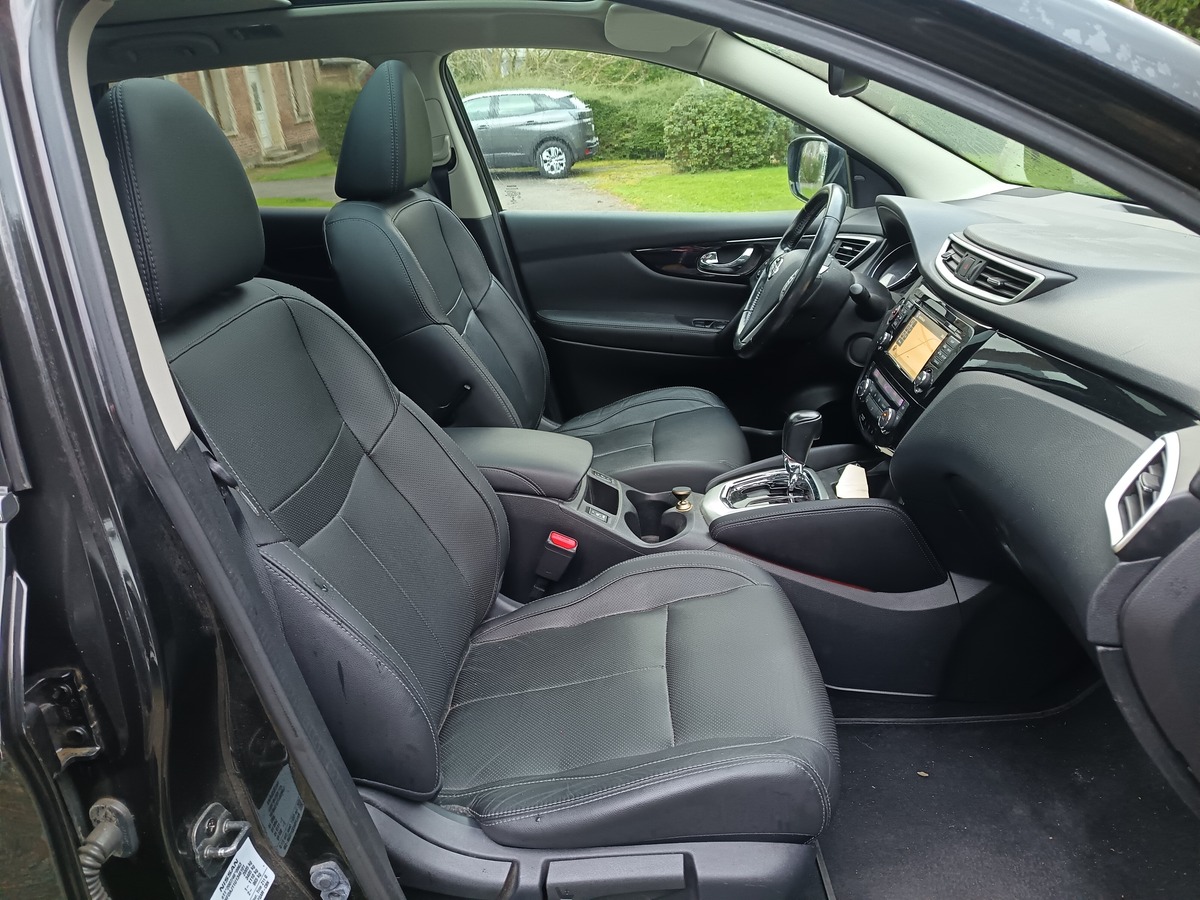Nissan Qashqai 1.6l dci 130 ch teckna Roulant vendu en l'état / Crochet d'attelage
