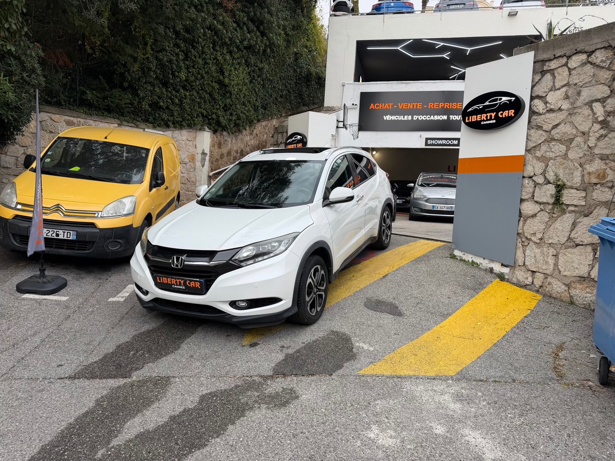Honda HR-V 1.6 DTEC 120 CV / Toit Panoramique / Attelage / Phase 2/ GPS / Exclusive