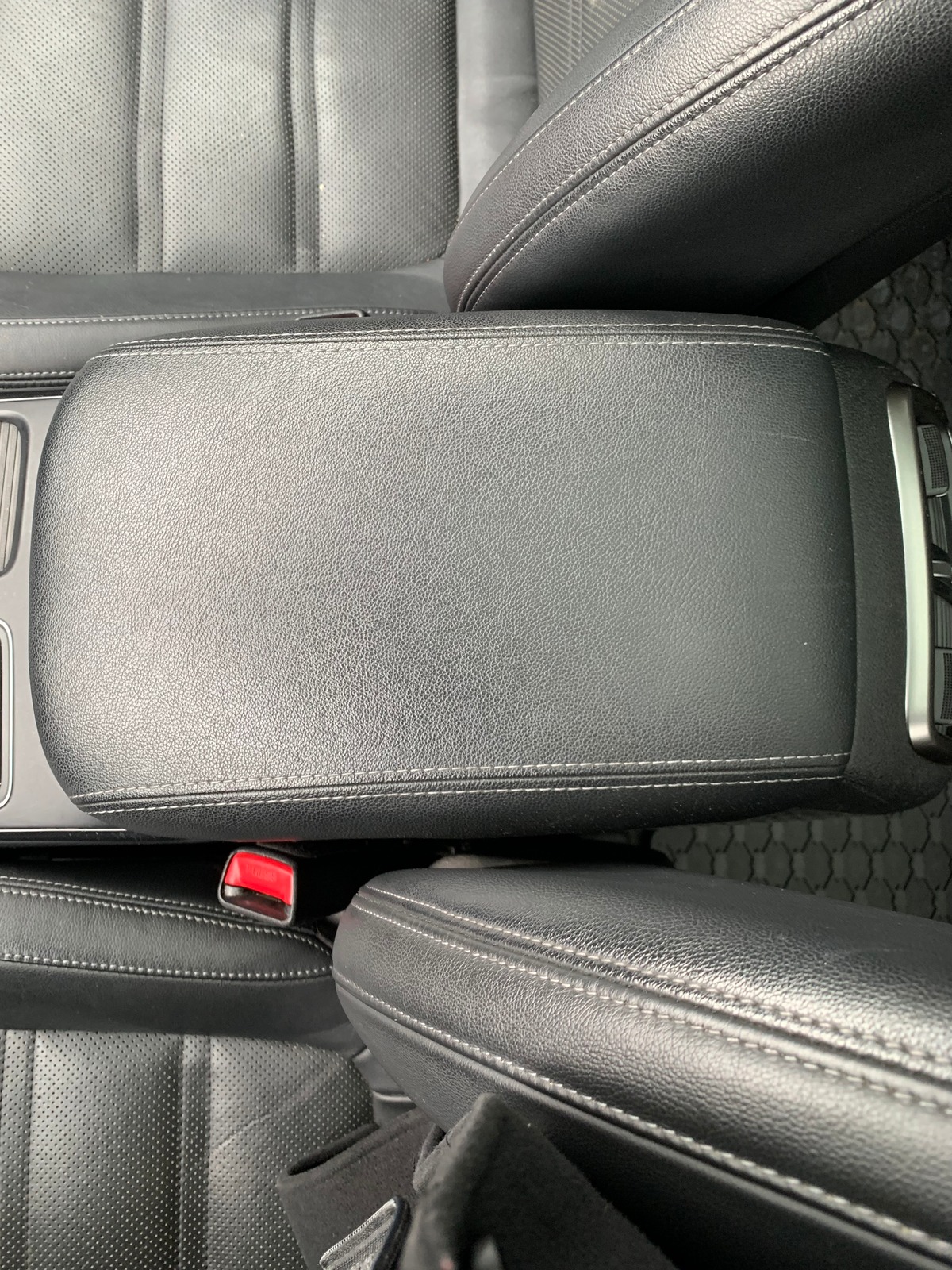 Kia Sorento 200 ch | Premium | 7 Places | AWD | Toit ouvrant panoramique | GPS | Régulateur vitesse