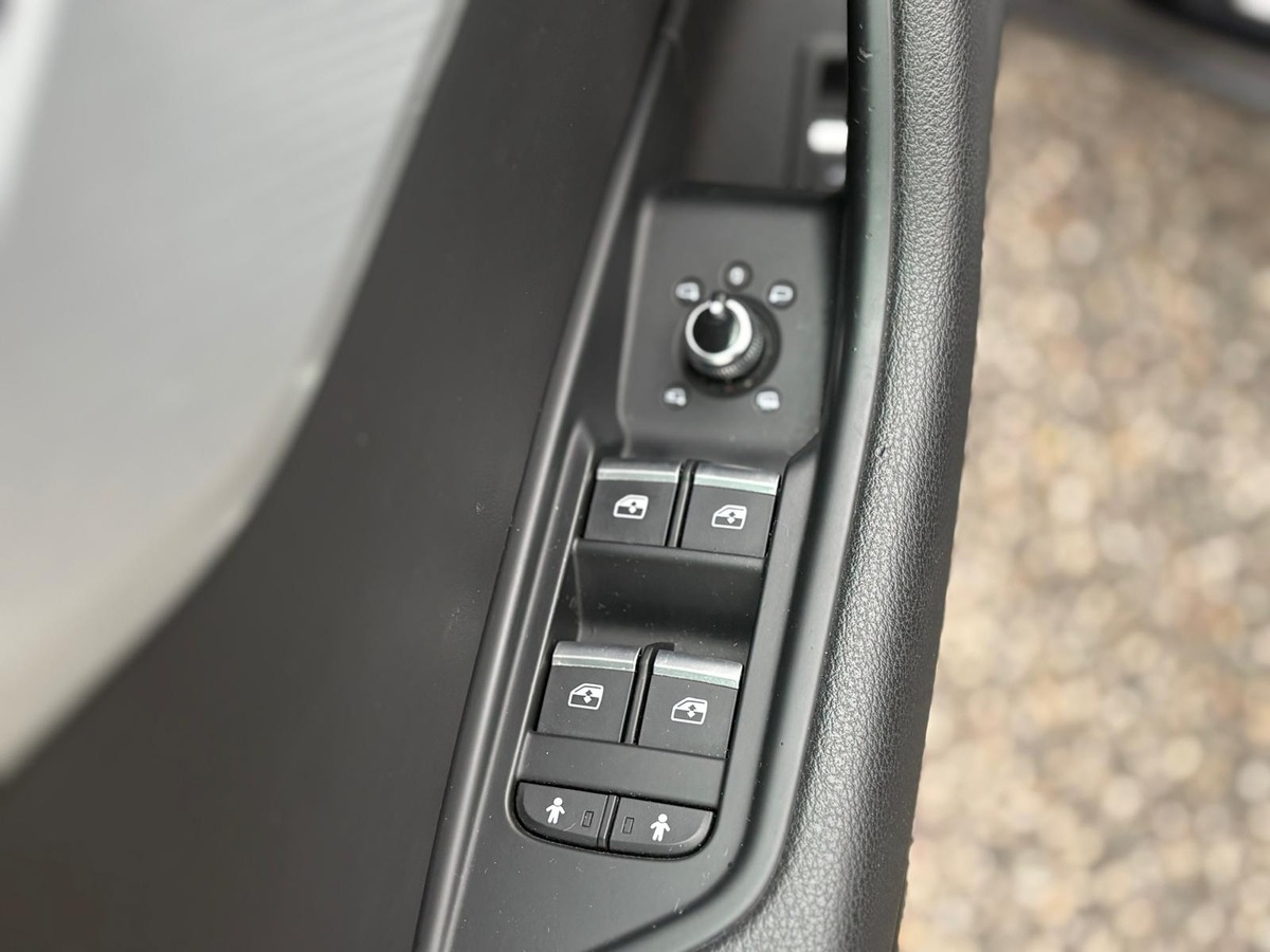 Audi A4 Quattro - 2.0 TDI - Design Luxe