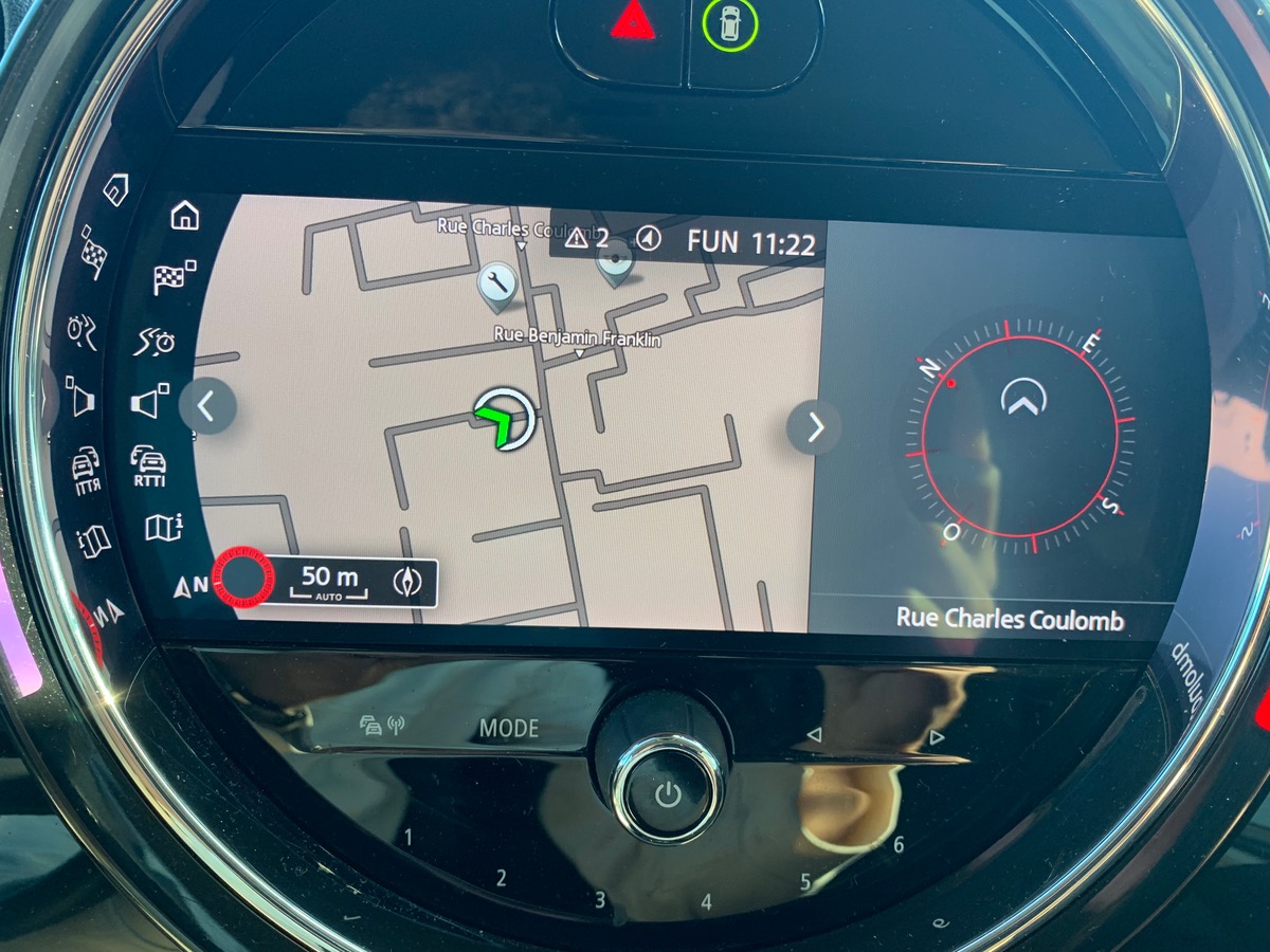 Mini Countryman 136 ch | Cooper Essential | Radars de stationnement avant / arrière | JA 18" design