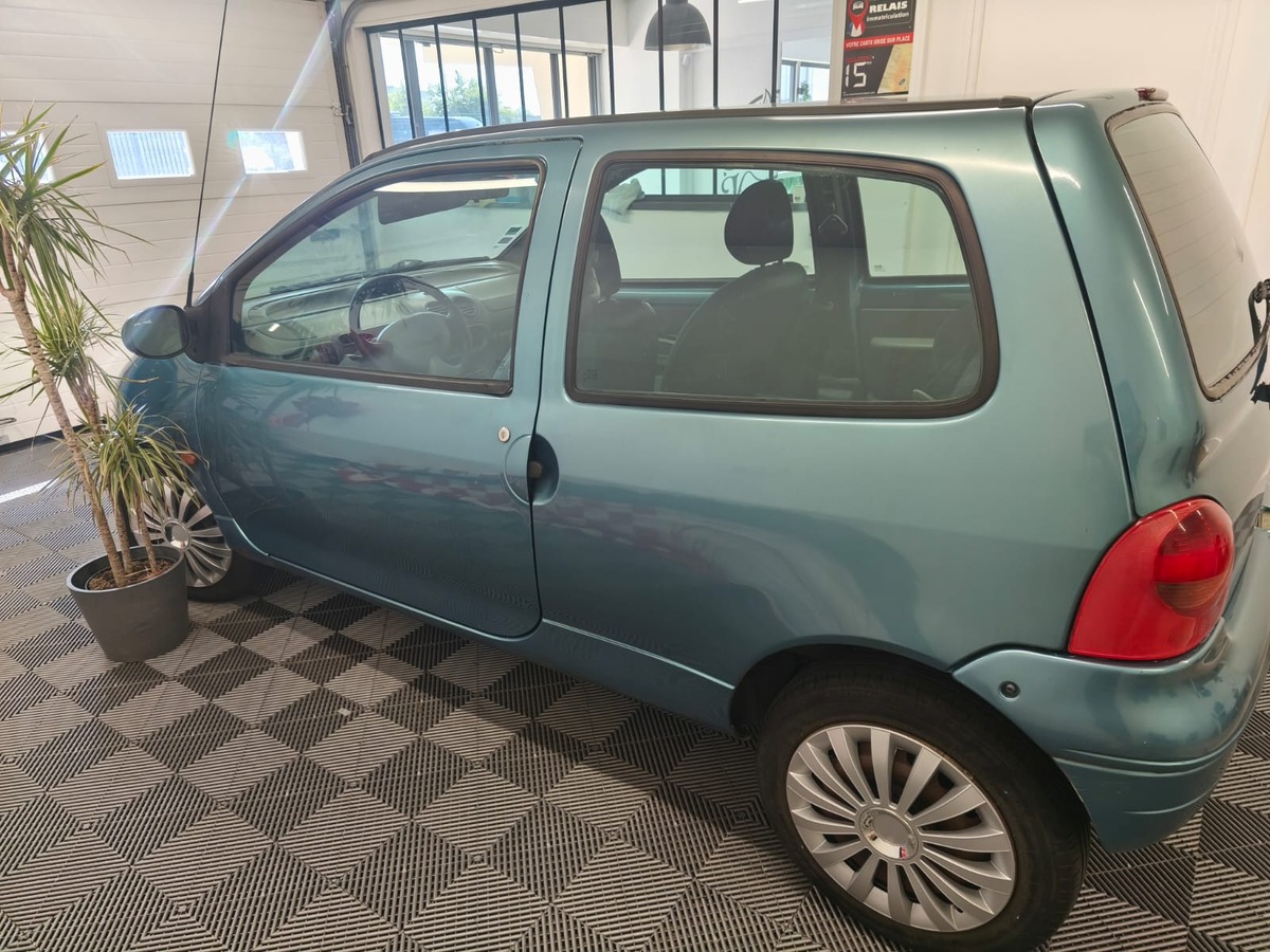 RENAULT Twingo Dynamique 1.2 16V 75ch distribution neuve - garantie 3 mois -