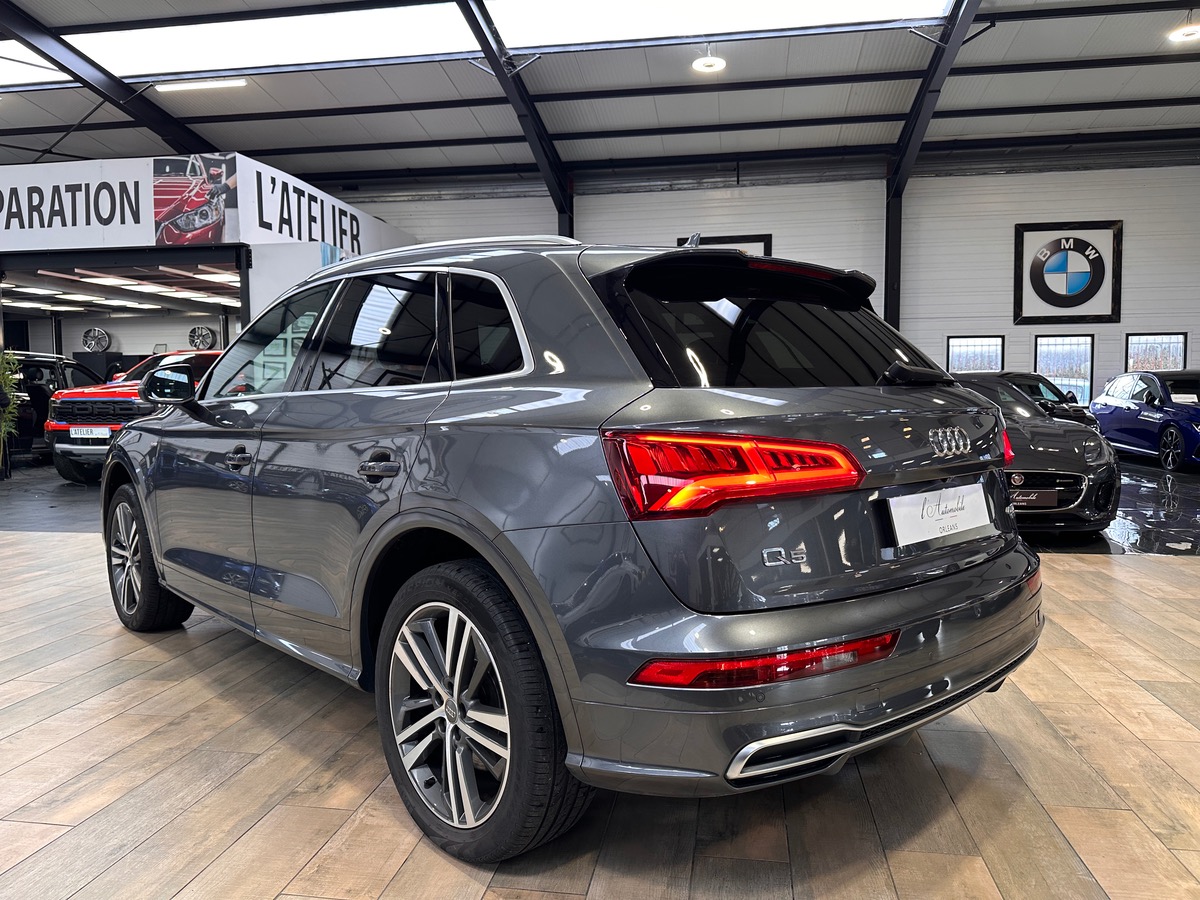 Audi Q5 40 TDI 190 cv S-Line Quattro S-Tronic7 - Attelage électrique - CarPlay