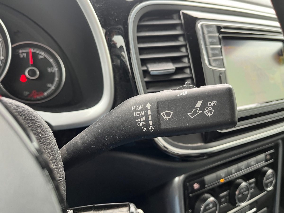 Volkswagen Beetle 1.2 TSI 105ch Coccinelle, Suivi complet, CarPlay, Caméra de recul, GPS