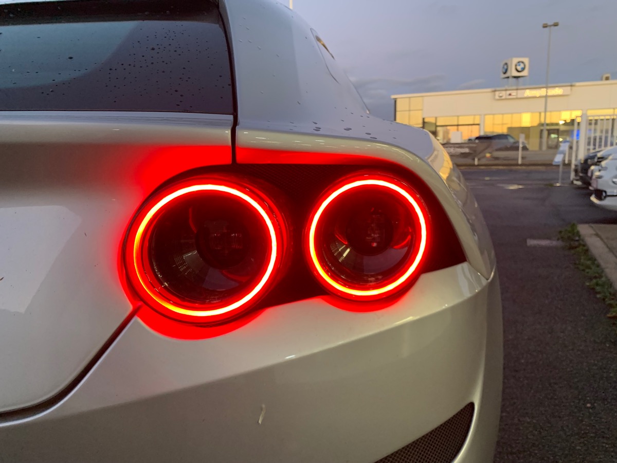 Ferrari GTC4LUSSO T 610 ch | V8 3.9 | Dernière révision constructeur à 22209 kms en 02/2025