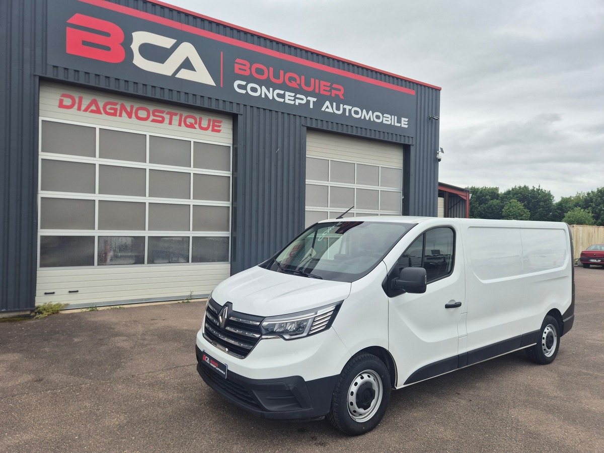 RENAULT Trafic