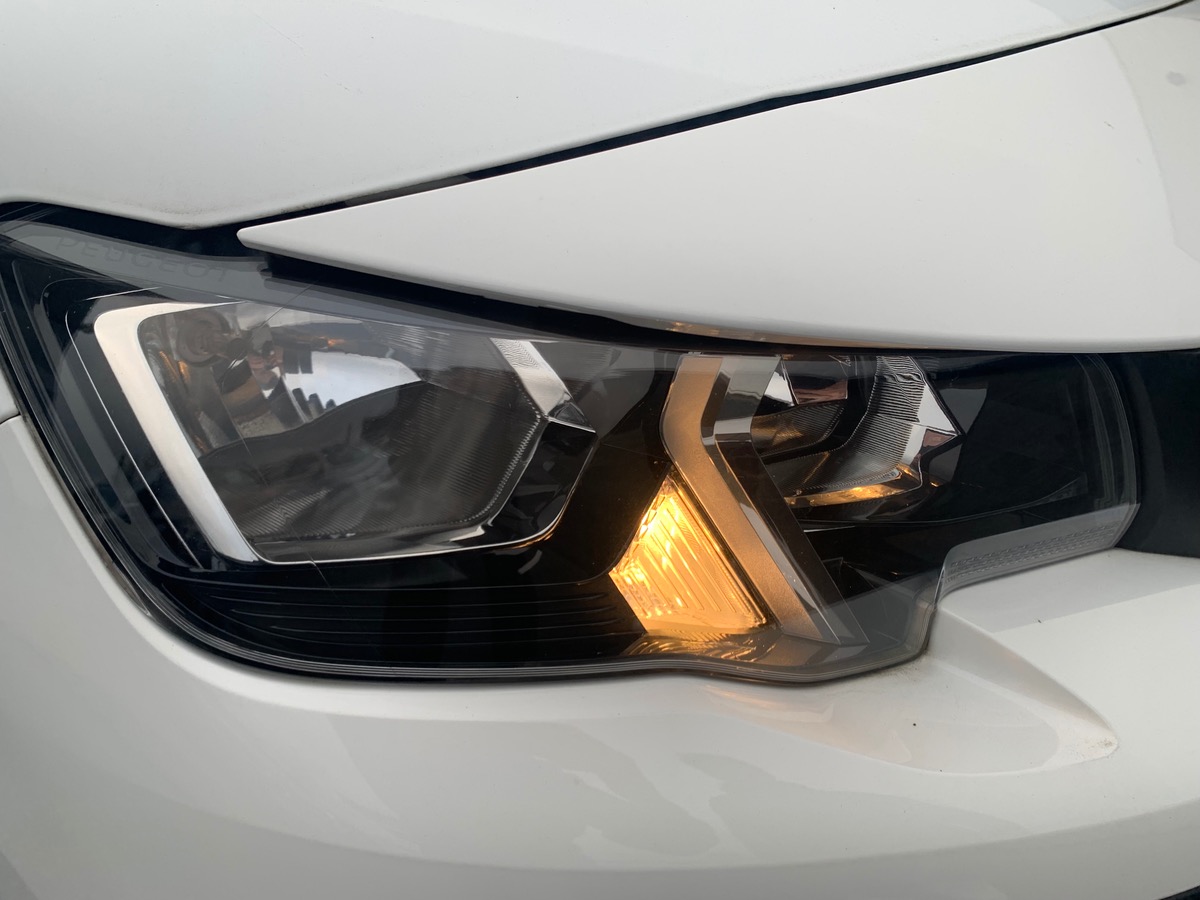 Peugeot Partner 102 ch | TVA Récupérable | GPS | Caméra de recul | Régulateur de vitesse