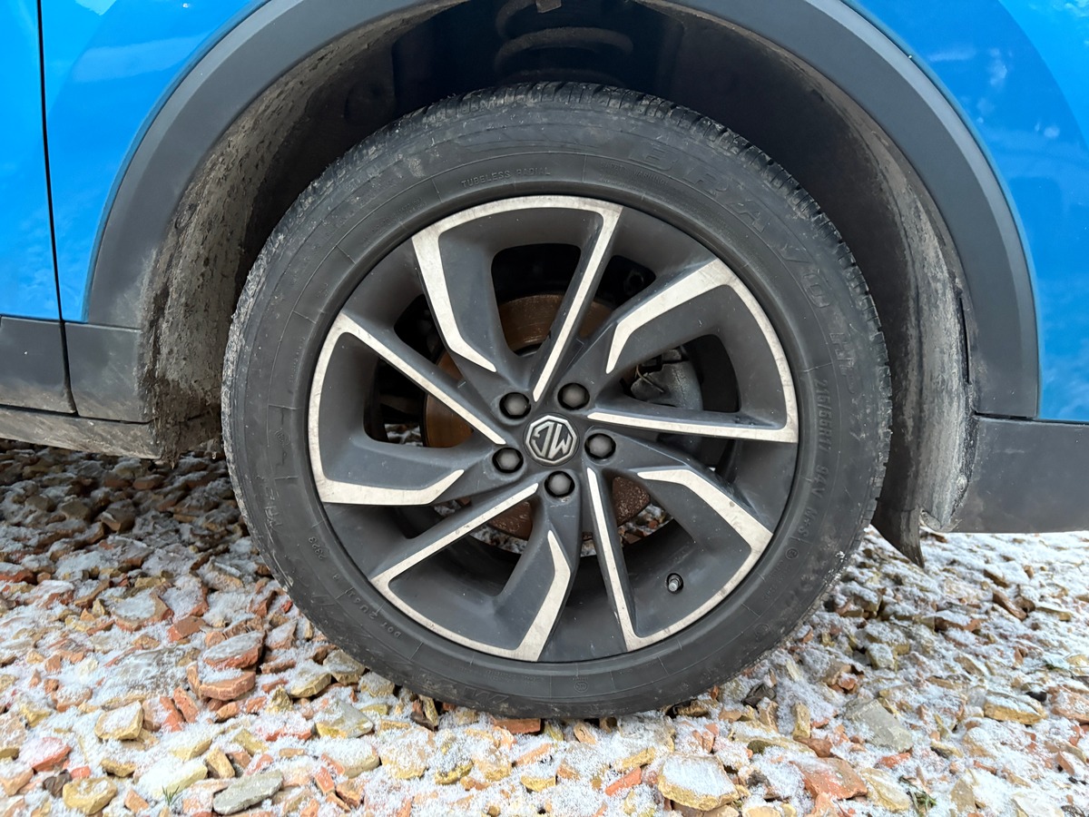 MG ZS 1.5 VTI 106 CH 2WD LUXURY