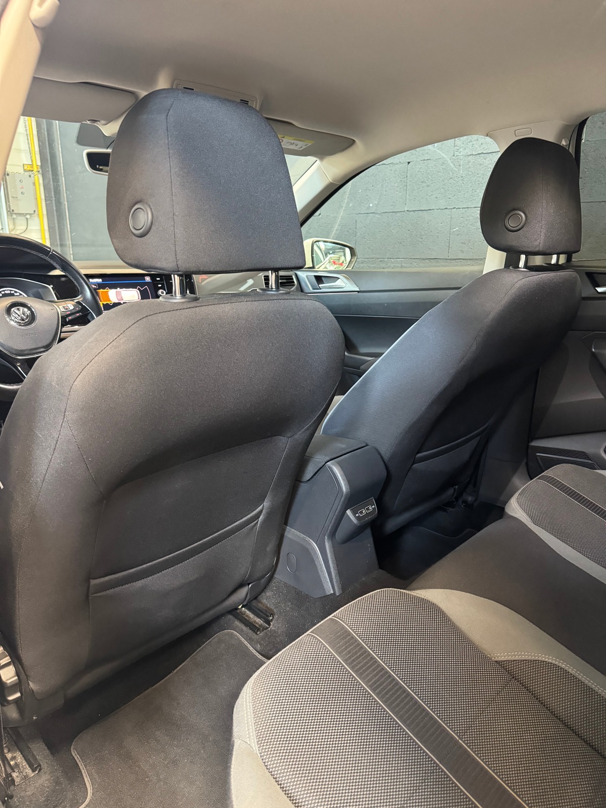 Volkswagen Polo VI 1.0 TSI 95 COPPER LINE 1ERE MAIN