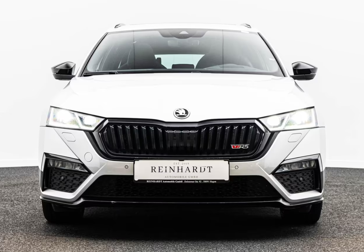 Skoda Octavia Combi IV 2.0 TDI 200ch RS DSG7/Attelage/Toit ouvrant/Matrix/Aff tête haute