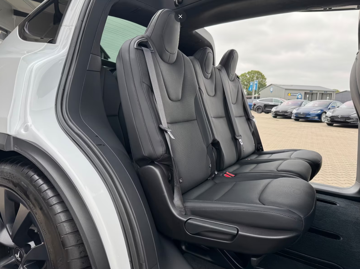 Tesla Model X Dual Motor Palladium/7 places/Pilote Automatique Amélioré/Attelage/TVA