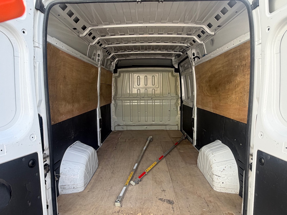 Peugeot Boxer L3H2 Fourgon 2.2 Bluehdi 140ch Asphalt