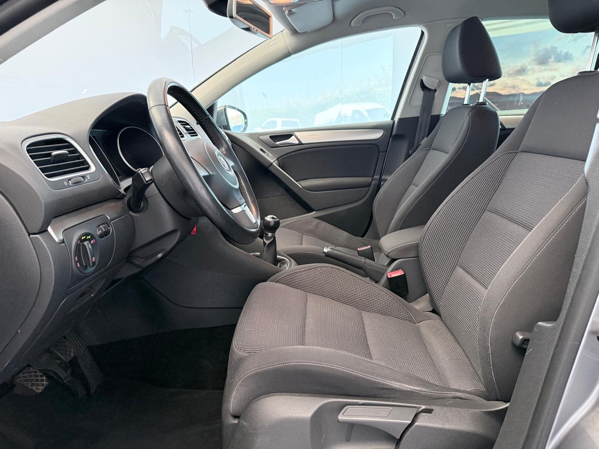 Volkswagen Golf VI 1.6 TDI 105  TRENDLINE