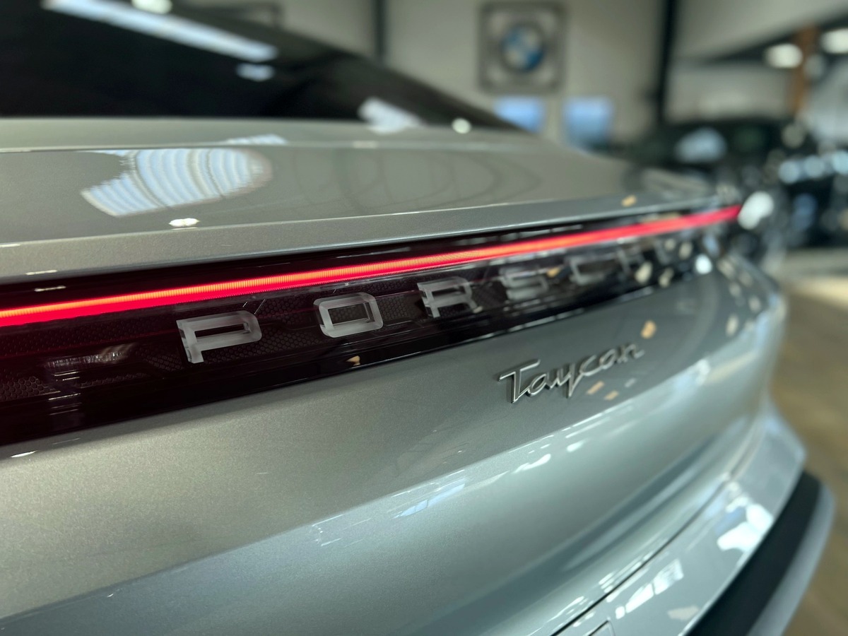 Porsche Taycan 476 5 PLACES BATTERIE PERFORMANCE BOSE + TOIT PANO - TVA RECUPERABLE fr