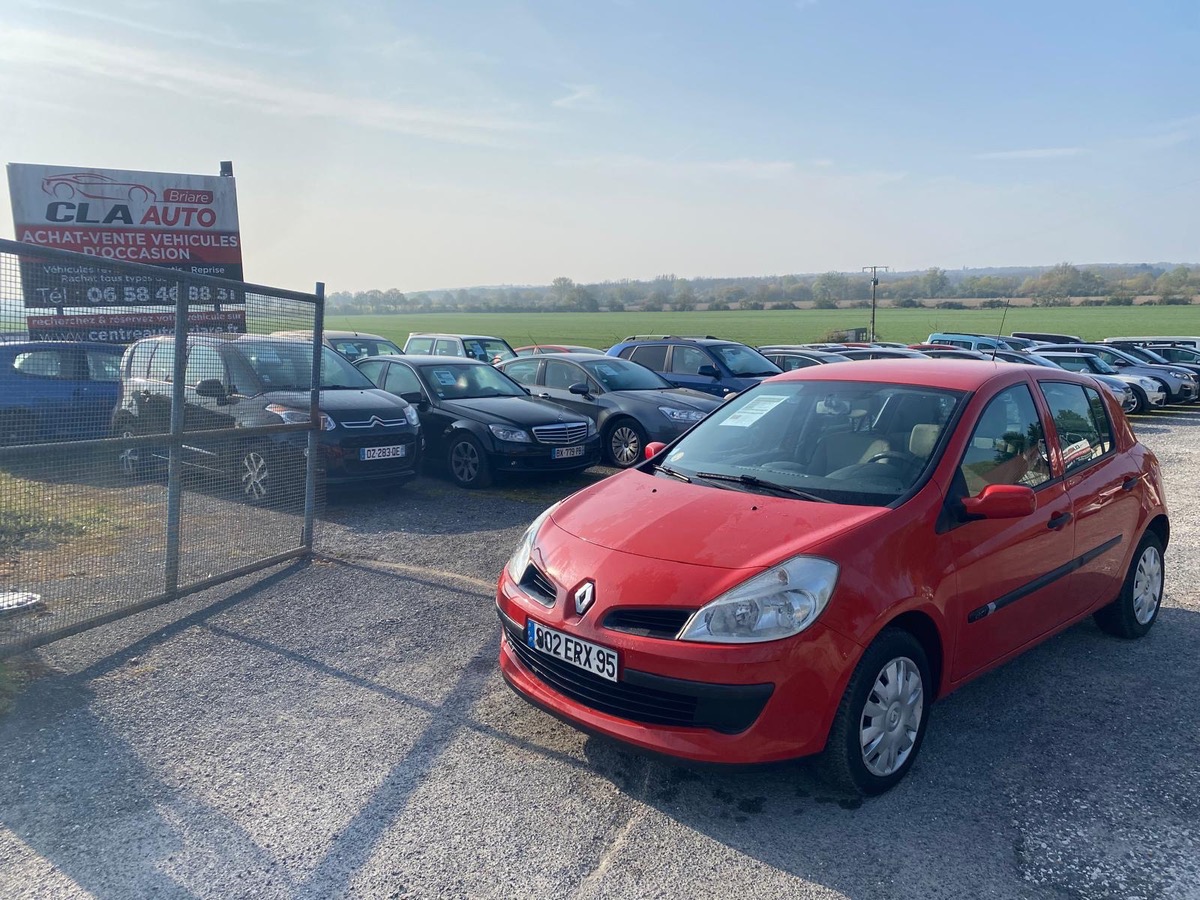 RENAULT Clio III 1ère main 1.5 dci 85cv 200085kms