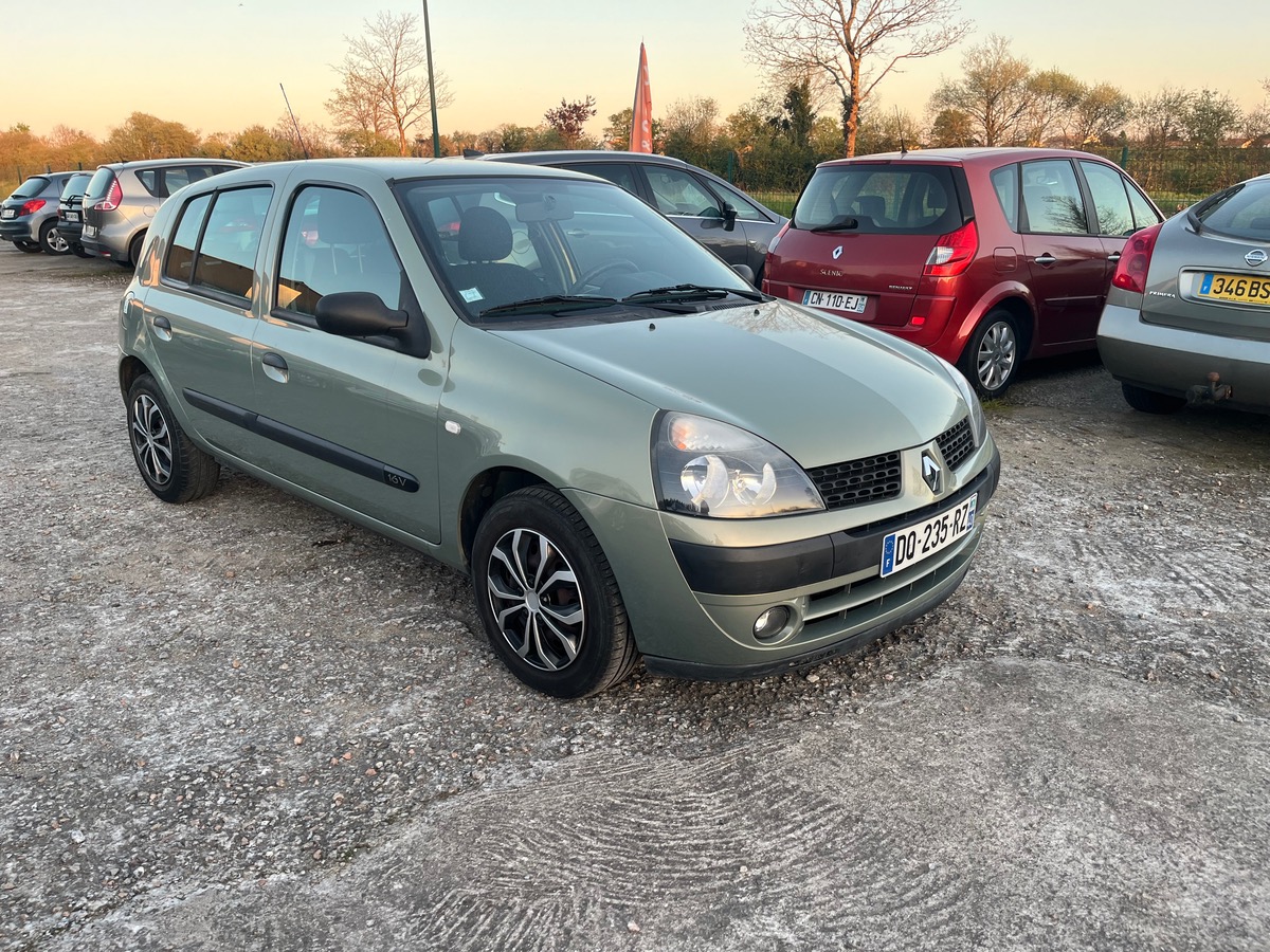 RENAULT Clio 1.2I