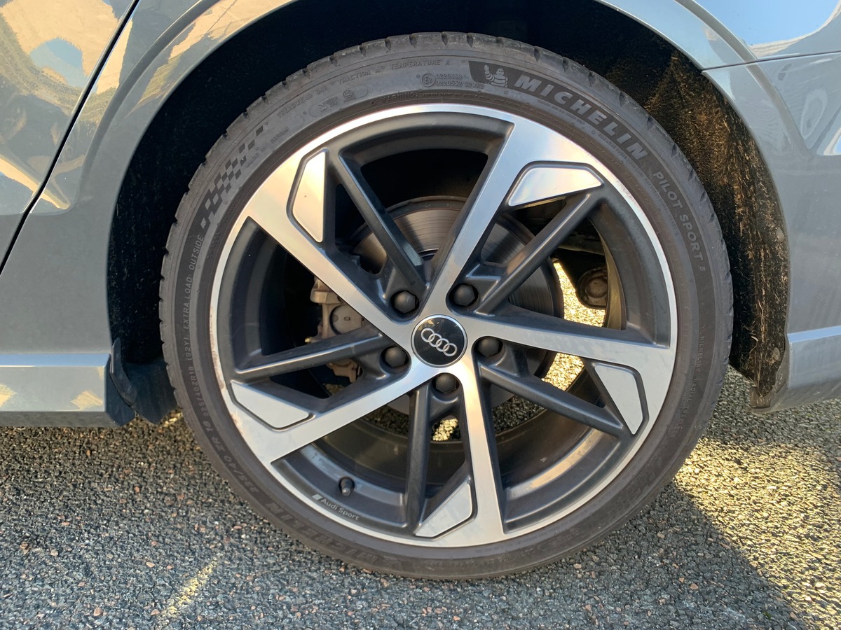 Audi A3 Berline 150 ch | Pack S-Line extérieur | Caméra recul | Clim automatique | Jantes Alu 18''