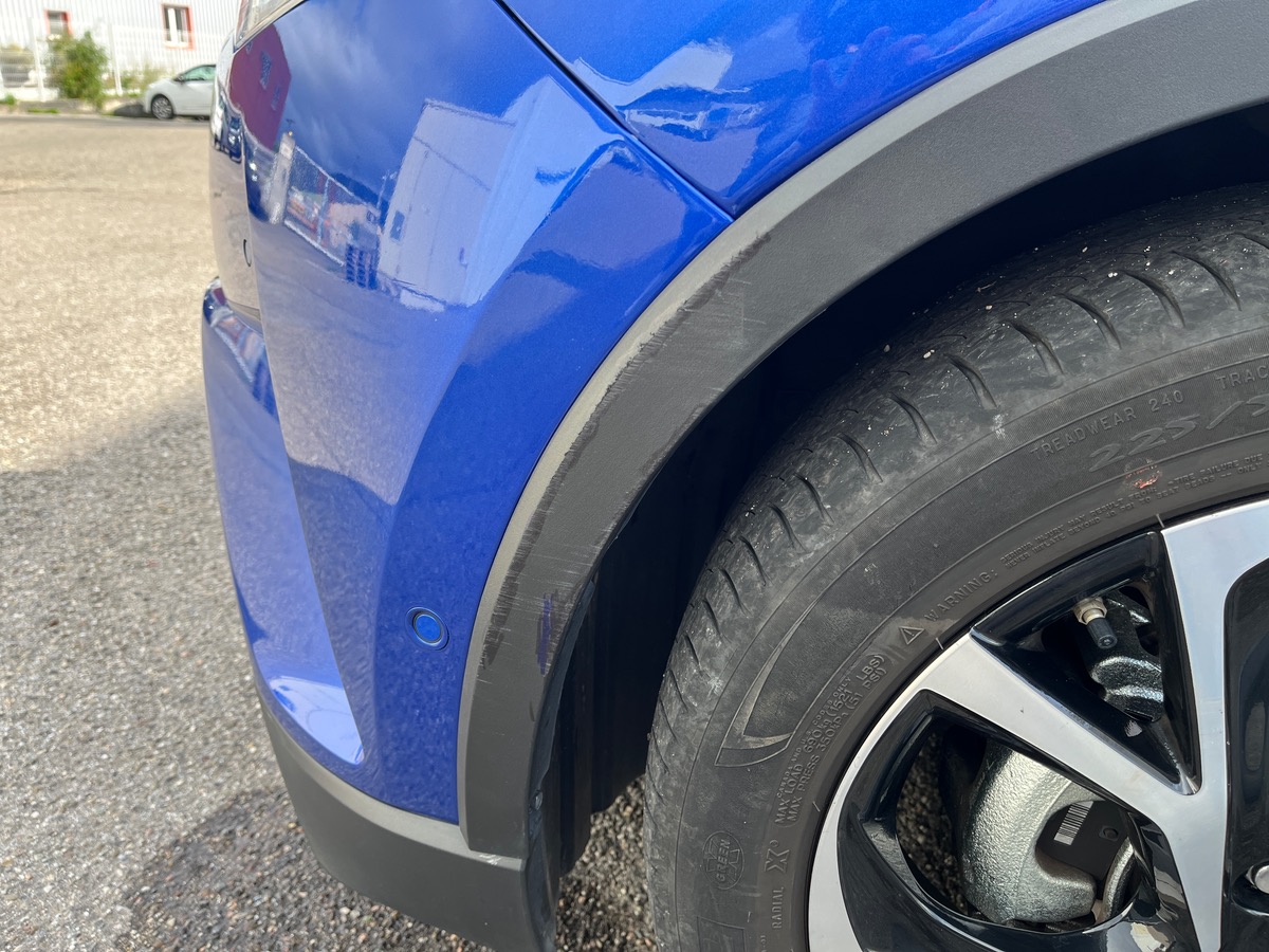 Toyota C HR 1.8 HYBRIDE 122ch COLLECTION, Cuir Alcantara, Sièges chauffants, Caméra de recul, JBL