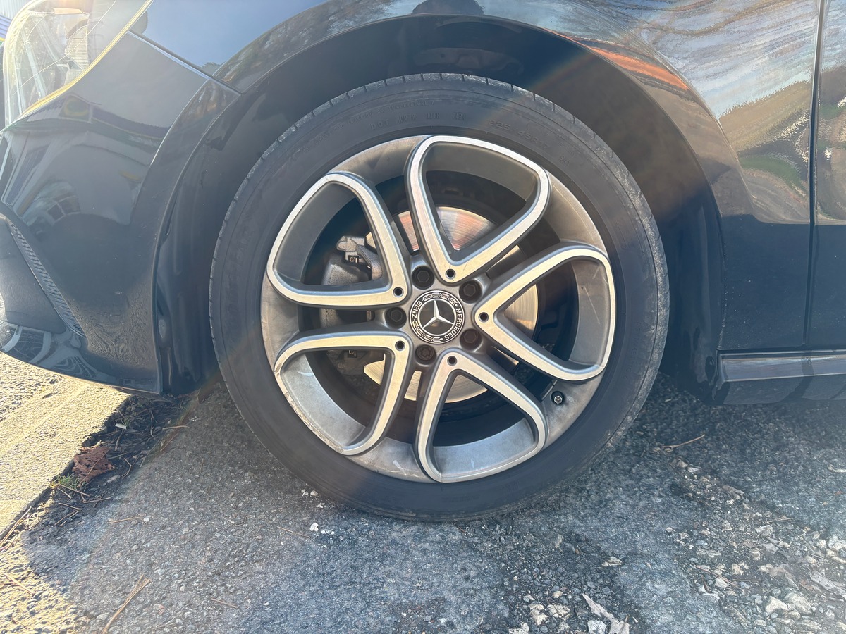 Mercedes Benz Classe A 180 – Finition Inspiration - ENTRETIEN COMPLET