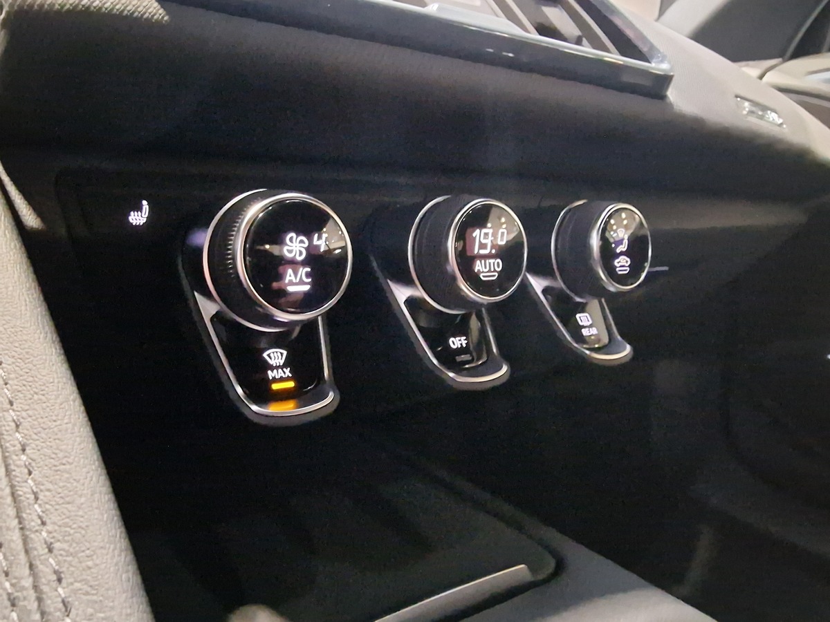 Audi R8 5.2 V10 FSI RWD LIGNE MILTEK 540CH