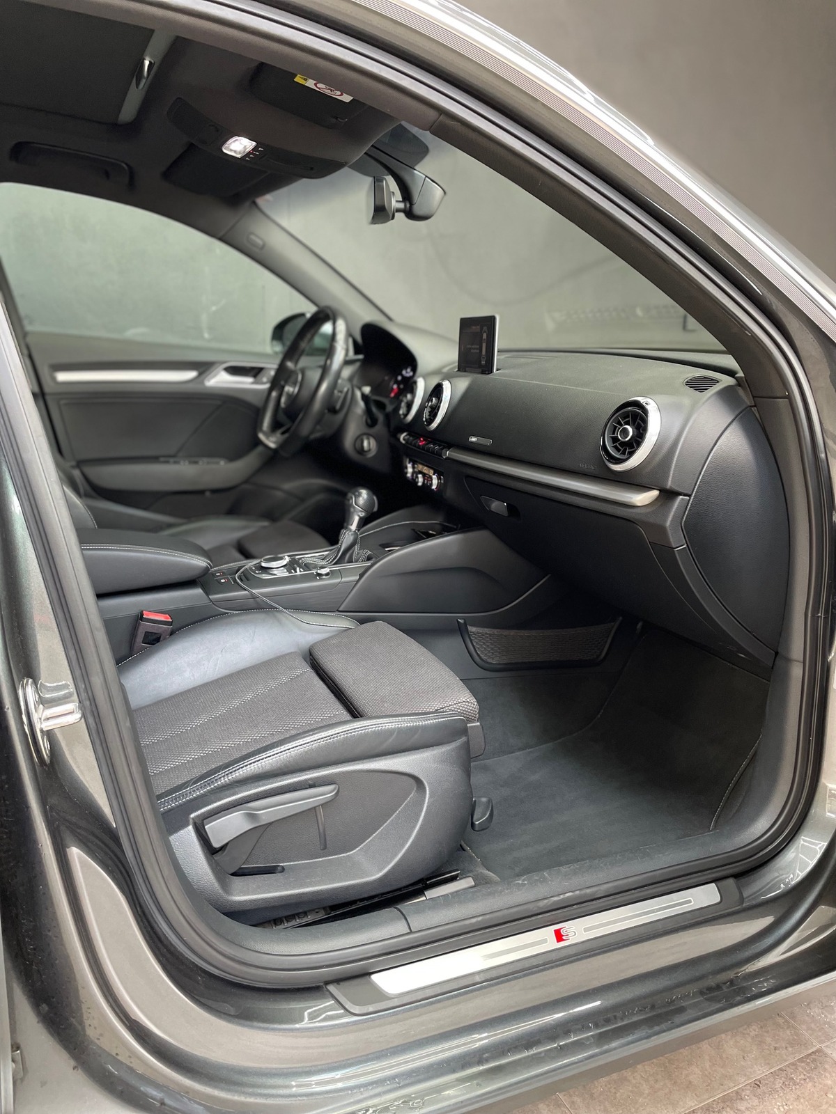 Audi A3 35 TFSI 150ch S Line S Tronic Sportback - Garantie 12 mois ✅