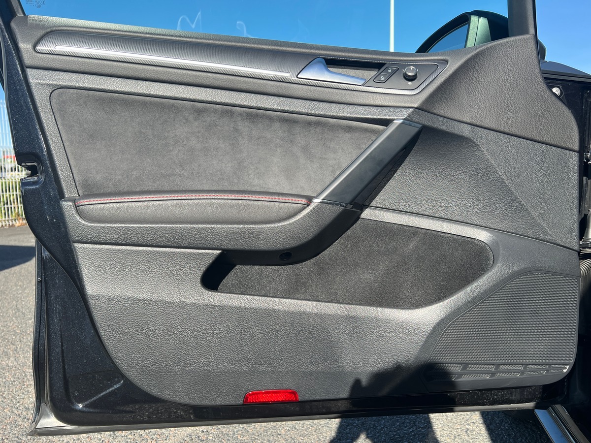 Volkswagen Golf GTI TCR | Stage 1 | Régulateur | Sièges chauffants | GPS | Ligne compléte Akrapovic