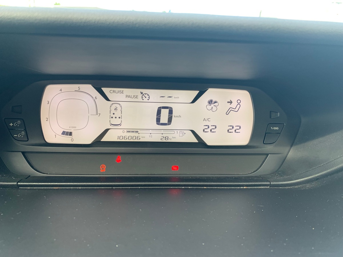 Citroën C4 SpaceTourer 120 chevaux | Live | Régulateur vitesse | Apple car Play Android auto | GPS