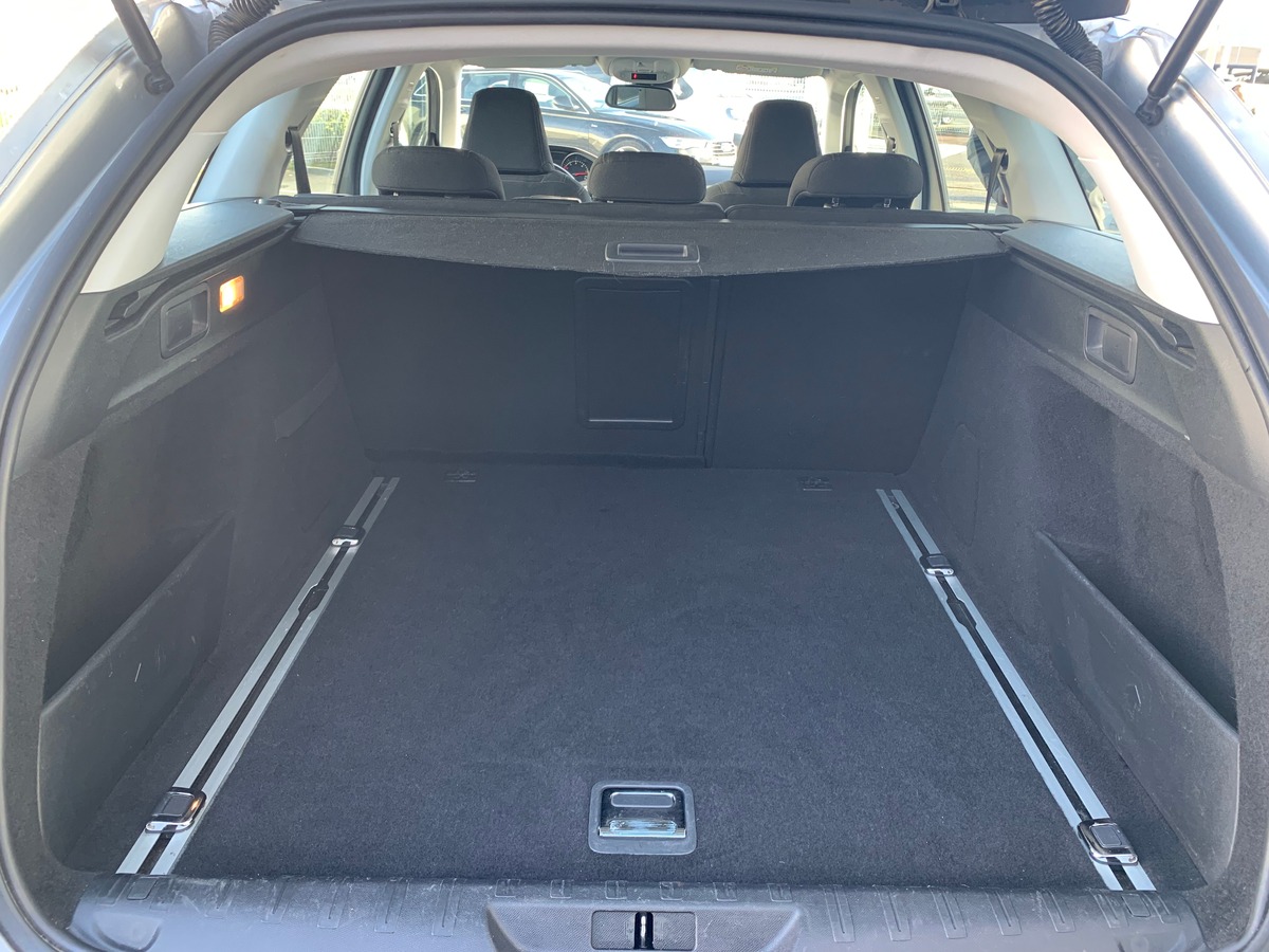 Peugeot 308 SW 100 ch | Allure | Caméra recul | GPS | Régulateur de vitesse adapatatif | Bluetooth