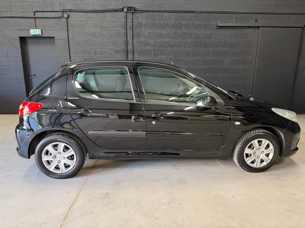 Peugeot 206 + 1.4 75ch 5 Portes Climatisation