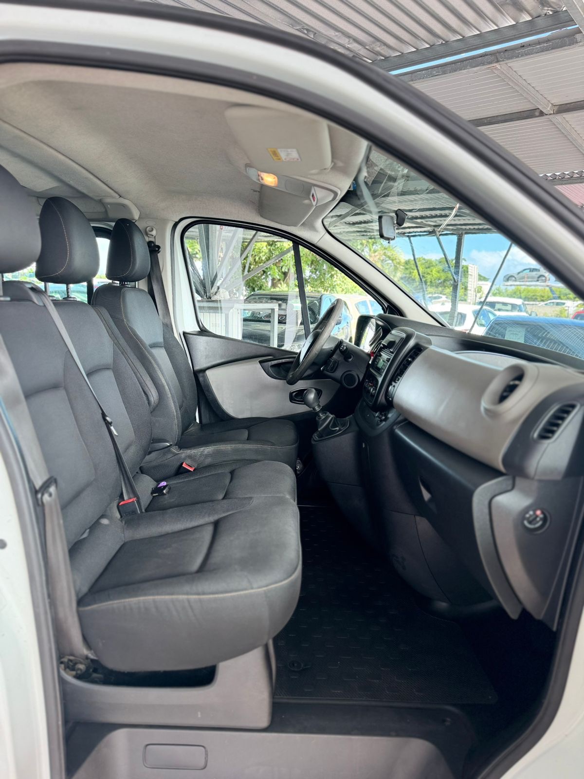 RENAULT Trafic 9 PLACES SPORT AUTO X