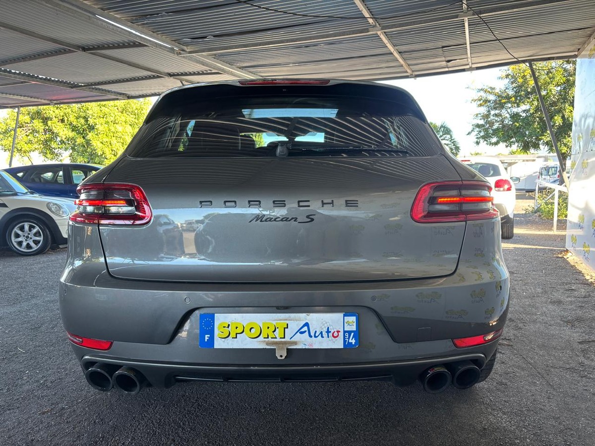 Porsche Macan S