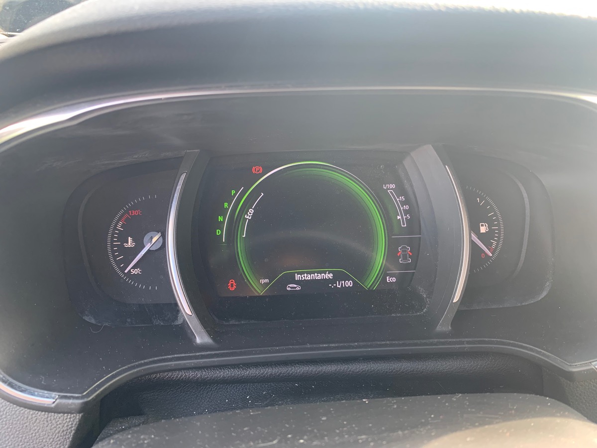 RENAULT Megane Estate Intens | GPS | Jantes Alu 17'' | Caméra de recul | Climatisation automatique