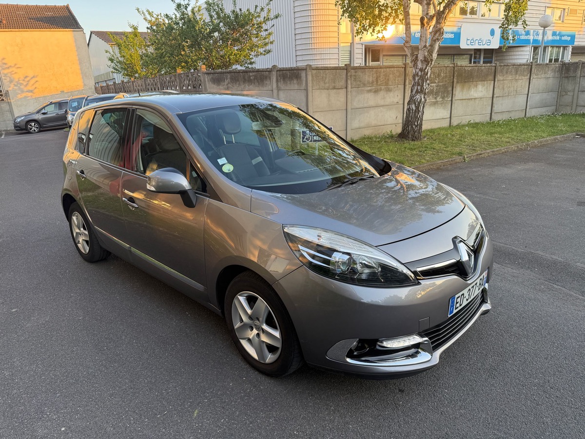 RENAULT Scenic 1.5 DCI 110 CV Zen en 4X 