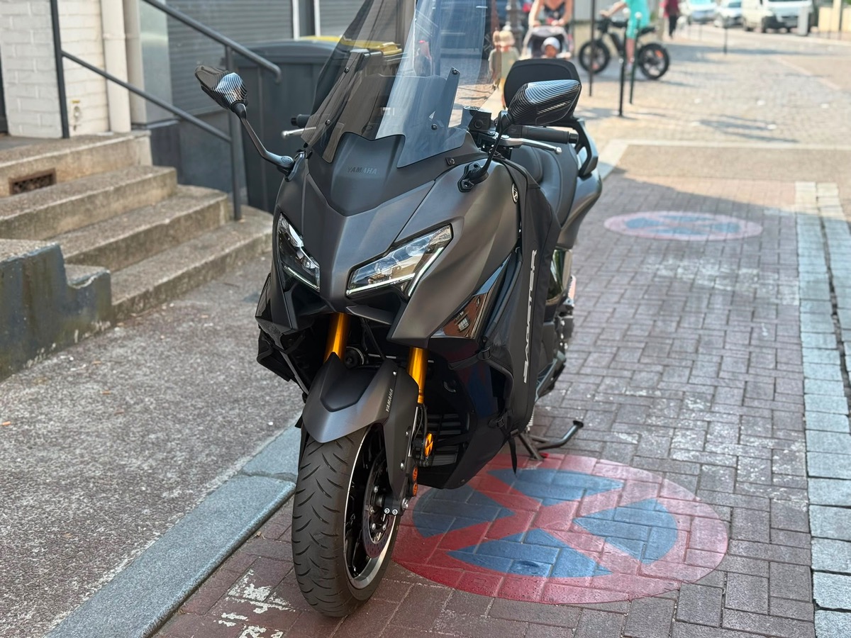 Yamaha XP560D
