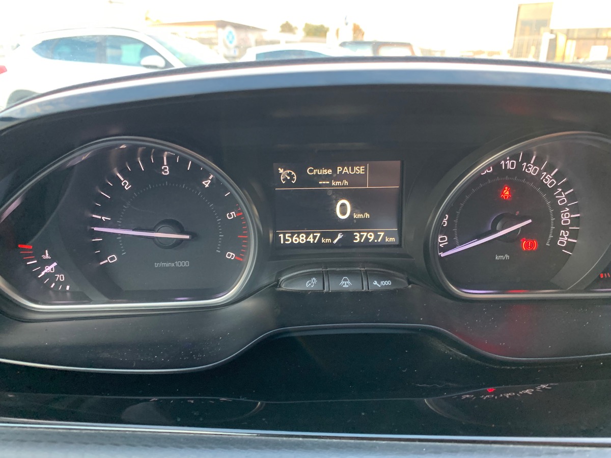 Peugeot 2008 120 ch | Crossway | Caméra de recul | Toit panoramique | GPS | Grip control