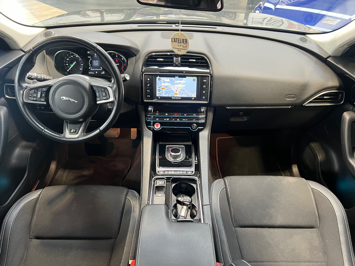 Jaguar F-Pace AWD 2.0 D 180 ch R-SPORT BVA8