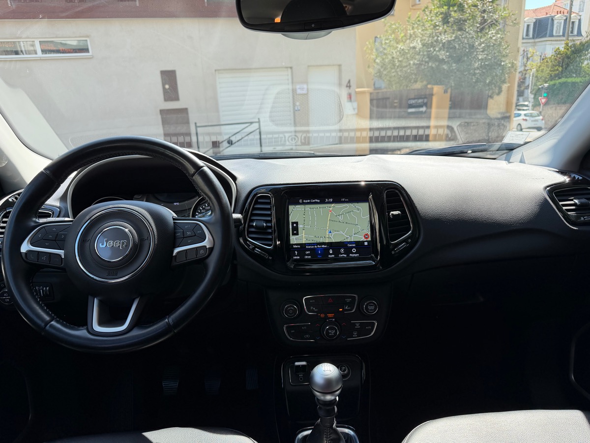 Jeep Compass 1.6 CRD 120 CV / Brooklyn Edition/ CarPlay / Caméra de Recul / Pack Black / Phase 2