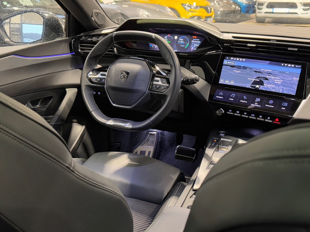 Peugeot 308 PHEV 180 e-EAT8 GT 1ERE MAIN TOIT OUVRANT PANORAMIQUE / FOCAL b