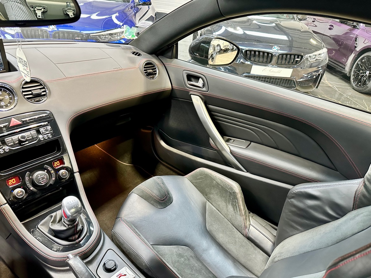 Peugeot RCZ R (2) 1.6 THP 270 h