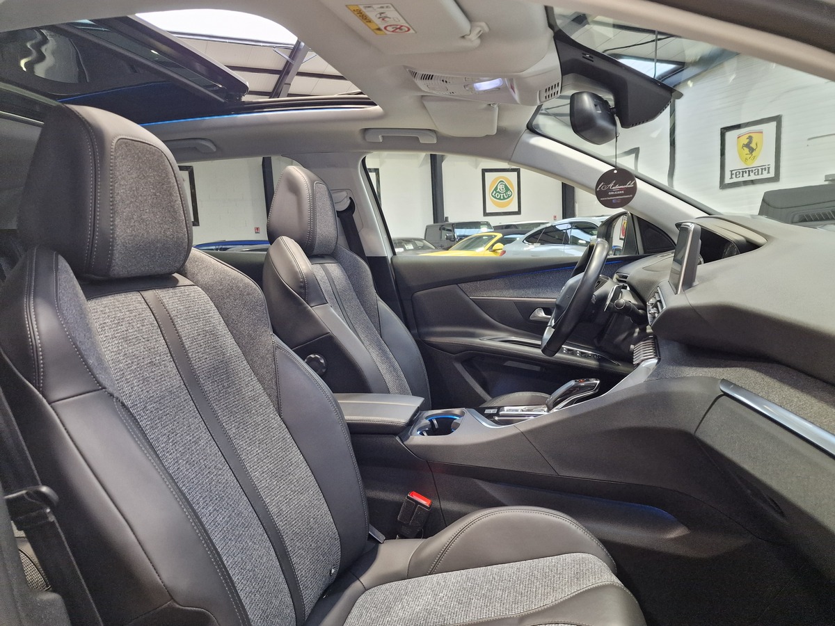 Peugeot 3008 1.2 PURETECH 130 ALLURE / TOIT PANORAMIQUE / COURROIE CHANGEE